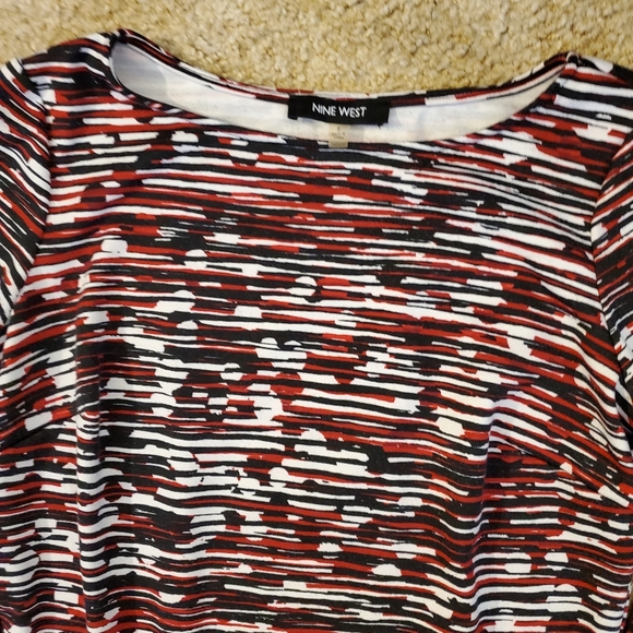 Nine West red, black, white swirl form fitted dress size 8 - Picture 3 of 8